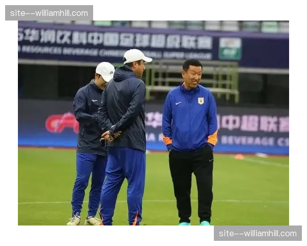 泰山进攻瘫痪加剧防守压力，崔康熙战术调整未能遏制失球潮